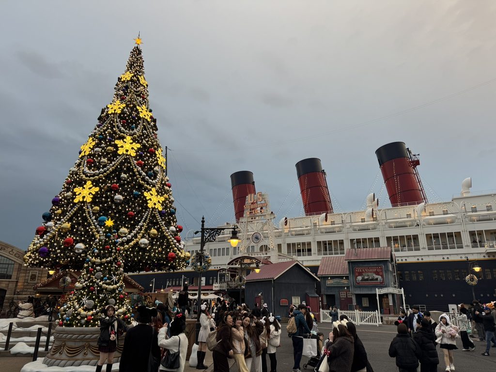Christmas at Tokyo Disney Sea